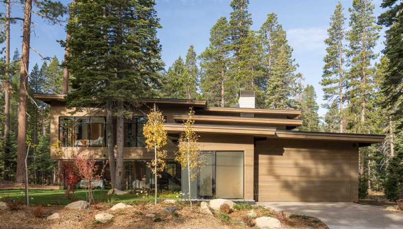 An Intentionally Muted Yet Refined Palette Of Natural Materials For A Home In Lake Tahoe