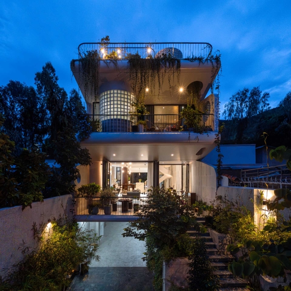 Plants Cascade Down The Exterior Of This New Home