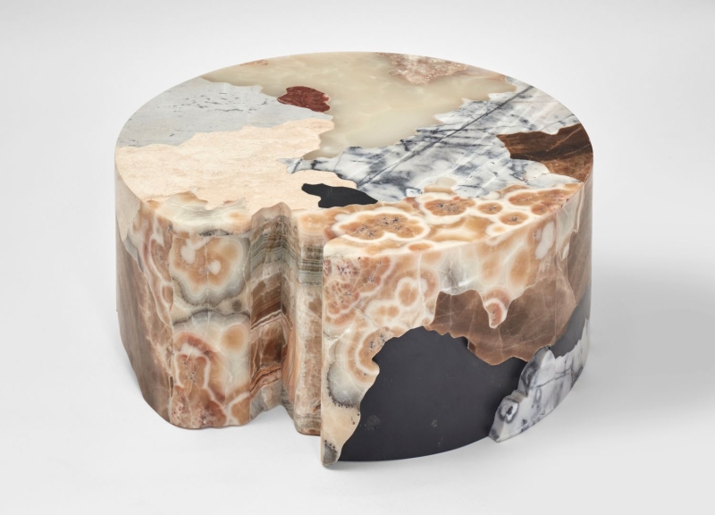 An example of design that reconnects with the soul of a territory and resists uniformity
