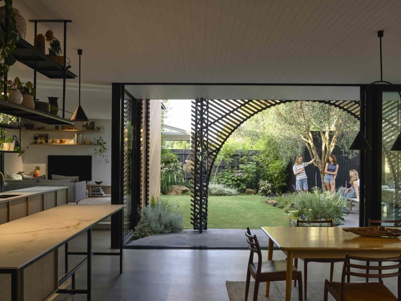 How A Wood Screen Turned This Home Extension Into A Design Showpiece