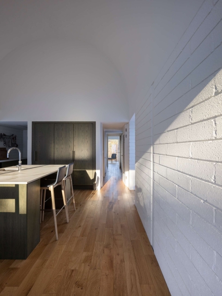Inside a Quietly Modern Home Inspired by Rural Sheds