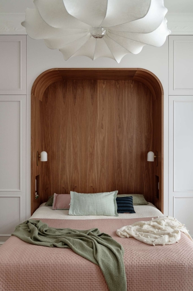 Inside an apartment where art meets soft minimalism