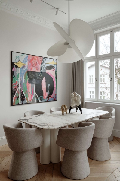 Inside an apartment where art meets soft minimalism