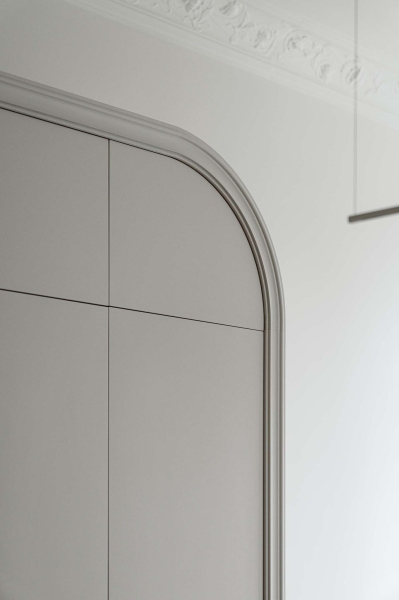 Inside an apartment where art meets soft minimalism