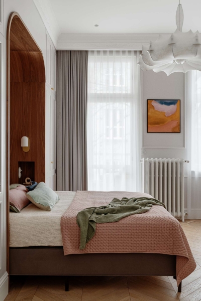 Inside an apartment where art meets soft minimalism