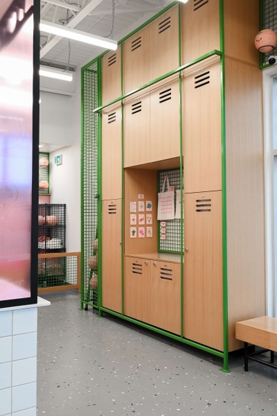 This bubble tea shop looks like a mini basketball court