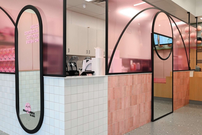 This bubble tea shop looks like a mini basketball court