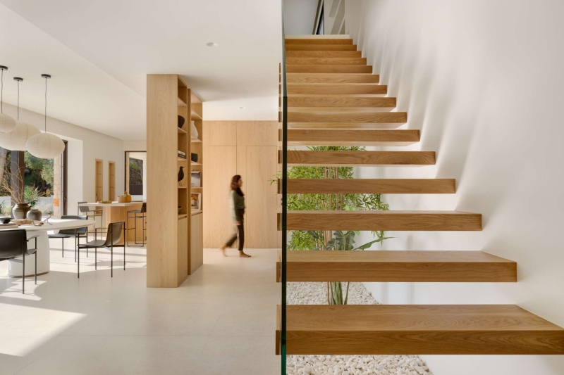 This Home Looks Minimal, But It’s Full of Subtle Emotion