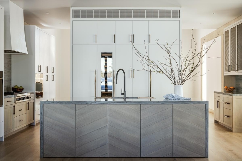 A Modern Farmhouse Full Of Southern Warmth and Mountain Stillness