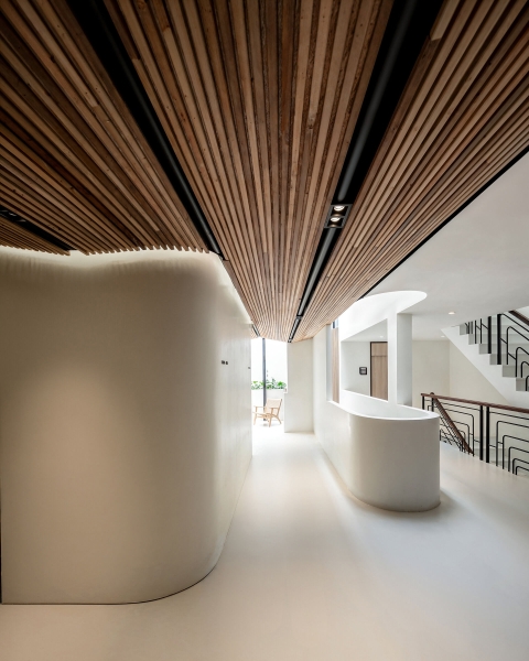 A Sculptural Facade Hides One Of This City's Most Tranquil Stays