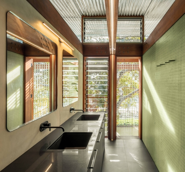 Above the Ground, Among the Leaves: A Modest Prefab Timber Home in the Trees