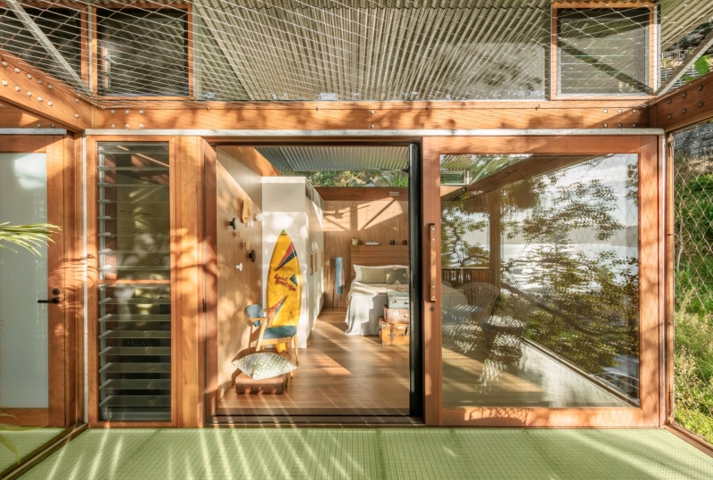 Above the Ground, Among the Leaves: A Modest Prefab Timber Home in the Trees