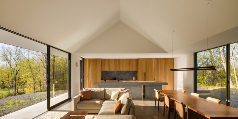 Exploring A House and Barn Where Raw Materials Meet Scenic Views