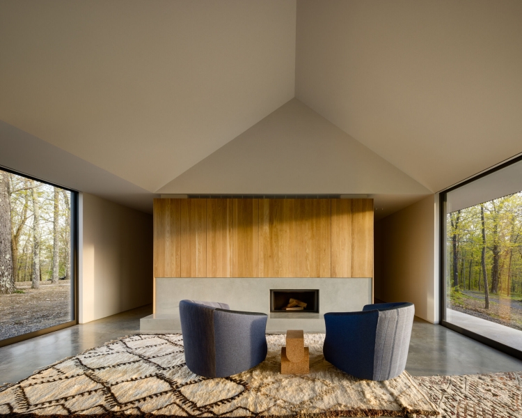 Exploring A House and Barn Where Raw Materials Meet Scenic Views