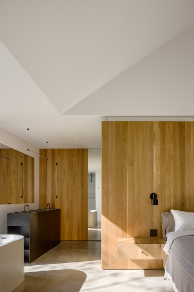 Exploring A House and Barn Where Raw Materials Meet Scenic Views
