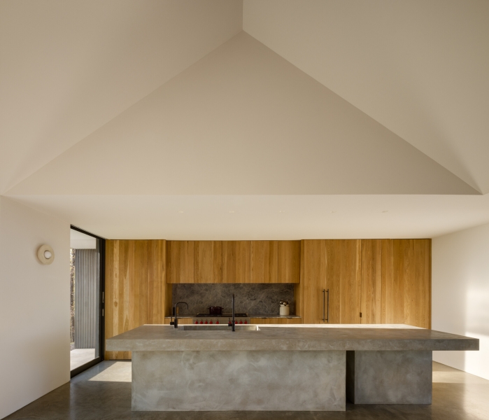 Exploring A House and Barn Where Raw Materials Meet Scenic Views