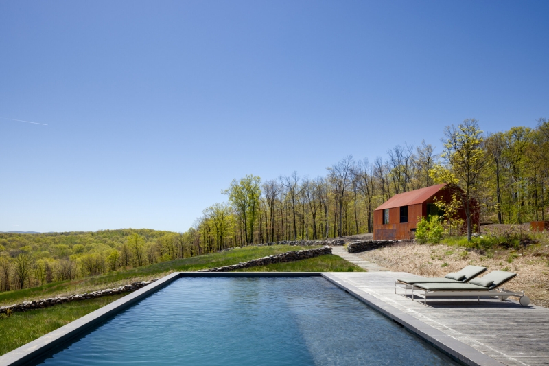 Exploring A House and Barn Where Raw Materials Meet Scenic Views