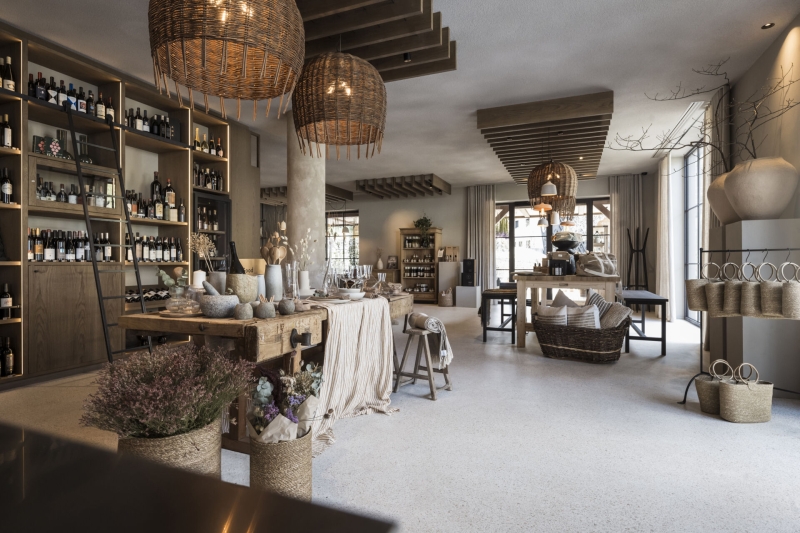 How an Old Barn Became a Craft and Wine Haven