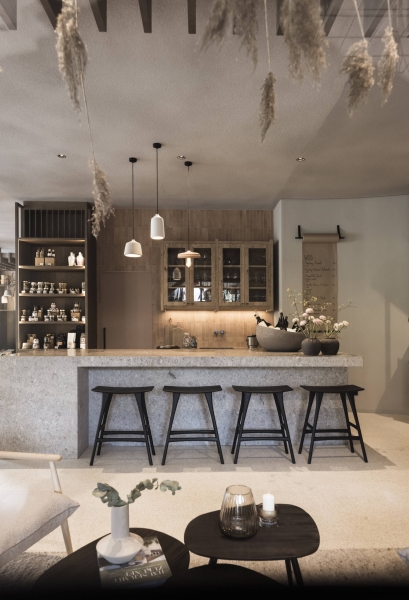 How an Old Barn Became a Craft and Wine Haven