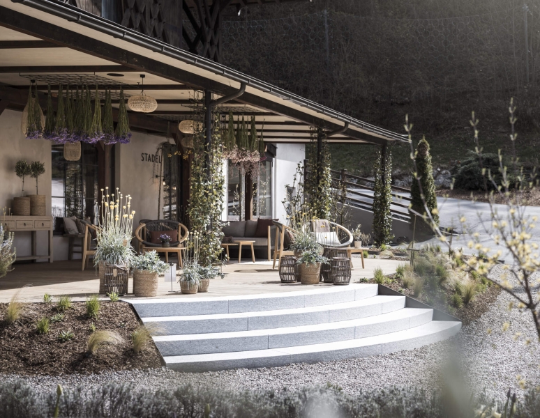 How an Old Barn Became a Craft and Wine Haven