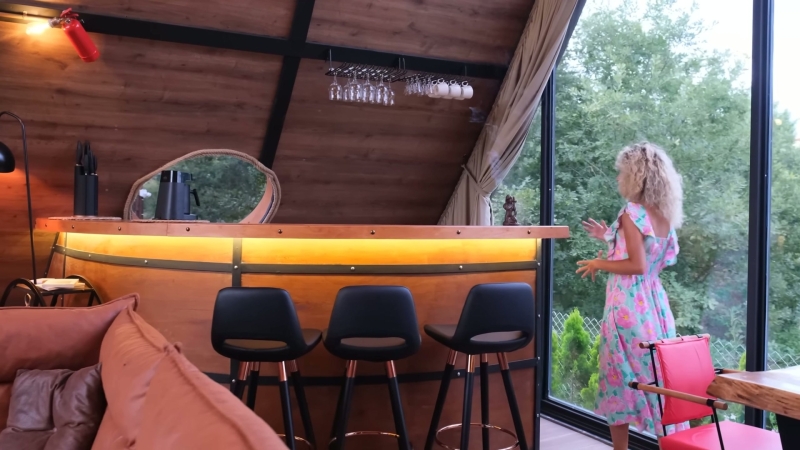 Inside a Japanese-Inspired Vineyard Home in Turkey