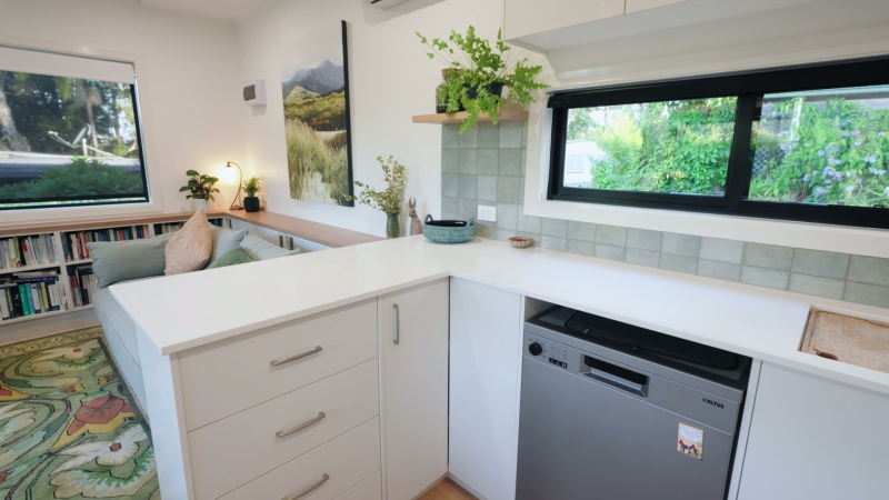 See Inside A Thoughtful Modular Container Home in Australia