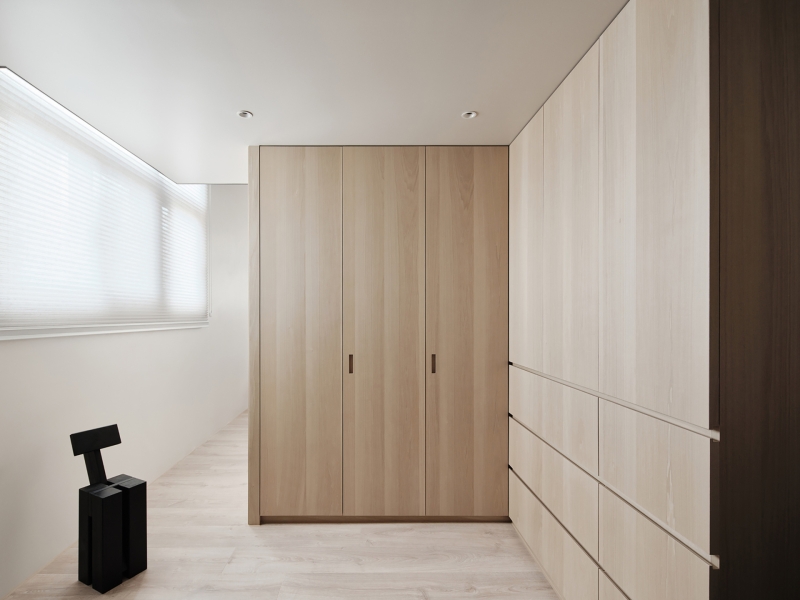 The Clever Loft Bed Setup That Makes This Apartment Feel Huge