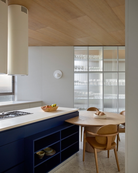 The Horizon Shapes Every Room Inside This Apartment