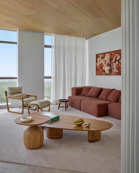 The Horizon Shapes Every Room Inside This Apartment