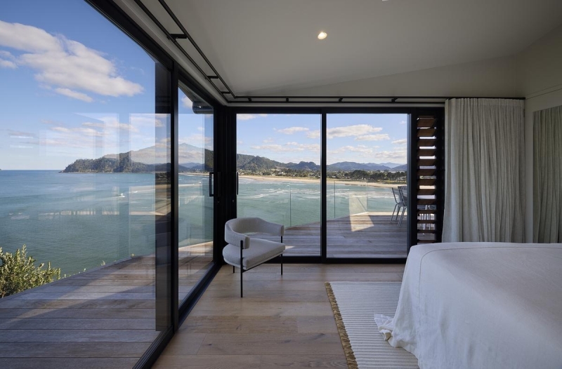 The Ocean Is Just Below: A Home That Hangs Off The Edge Of A Cliff