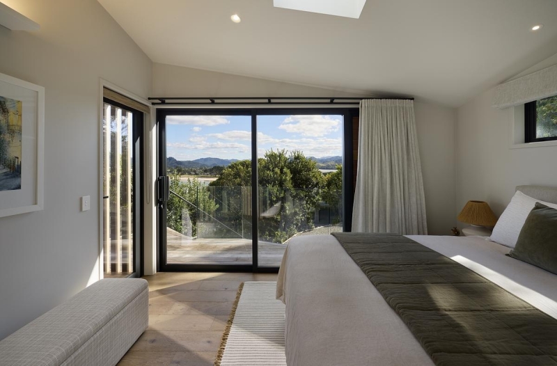 The Ocean Is Just Below: A Home That Hangs Off The Edge Of A Cliff