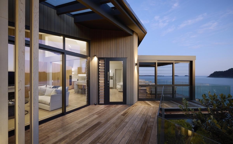 The Ocean Is Just Below: A Home That Hangs Off The Edge Of A Cliff