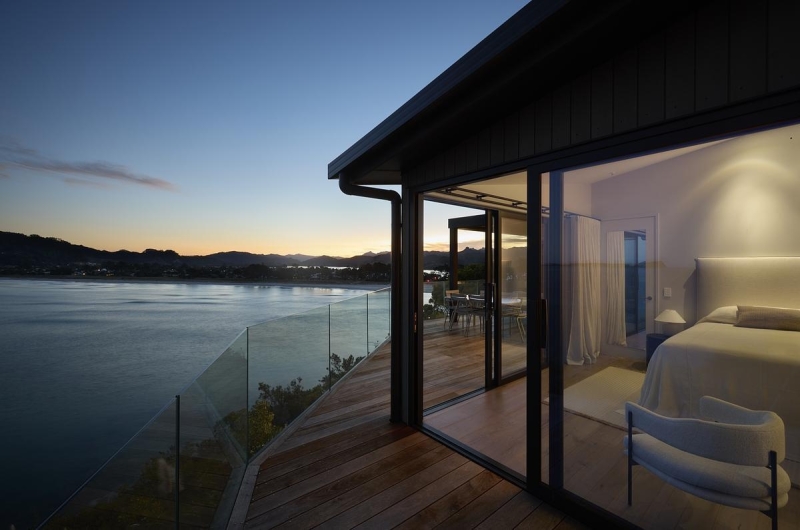 The Ocean Is Just Below: A Home That Hangs Off The Edge Of A Cliff