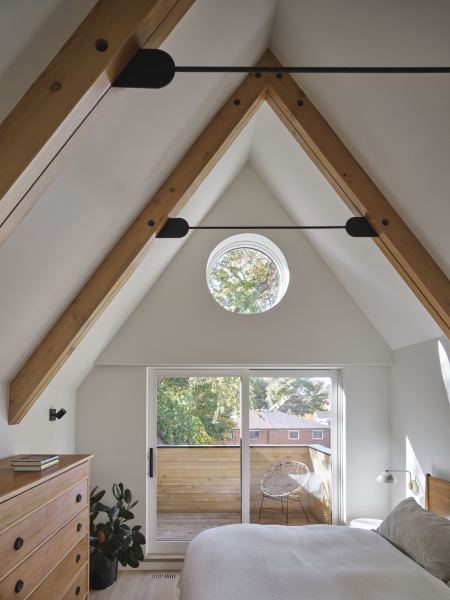 The Stairwell That Changed Everything in This Victorian Home