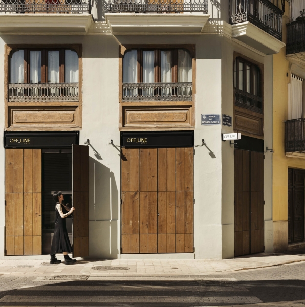 This café is a beautiful place to do nothing