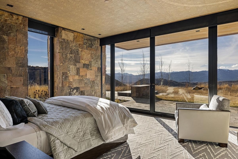 This Grass-Roofed Home With Stone Walls Feels Like It Grew From the Mountain