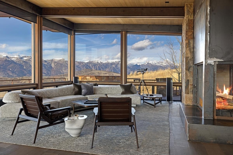 This Grass-Roofed Home With Stone Walls Feels Like It Grew From the Mountain
