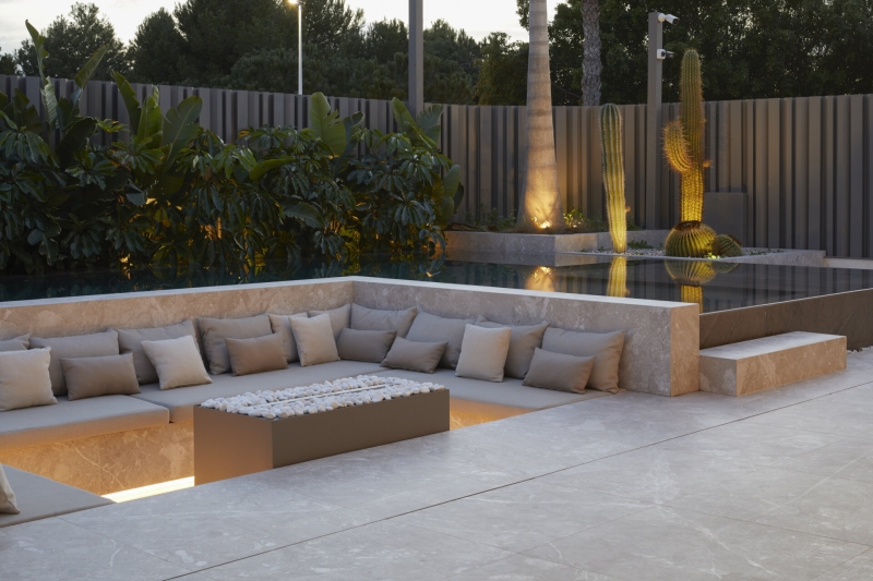 Tucked Behind This Minimalist Home Is a Backyard Oasis