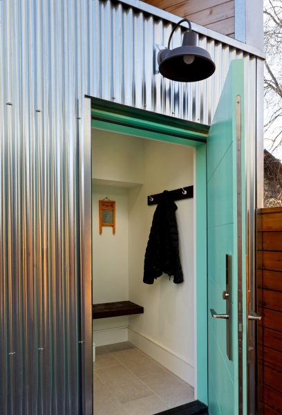 Why This Laneway House Looks Like a Spaceship