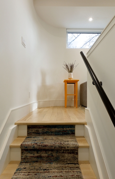 Why This Laneway House Looks Like a Spaceship