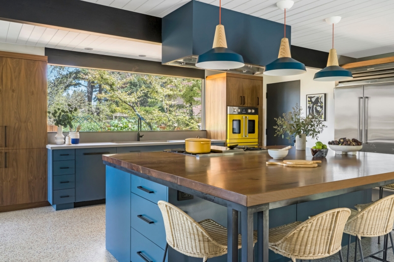A Mid-Century Modern Home Reimagined for a Family in California
