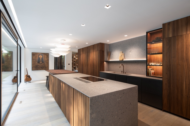 A Mid-Century Modern Home Renovation with Asian and Nordic Influences