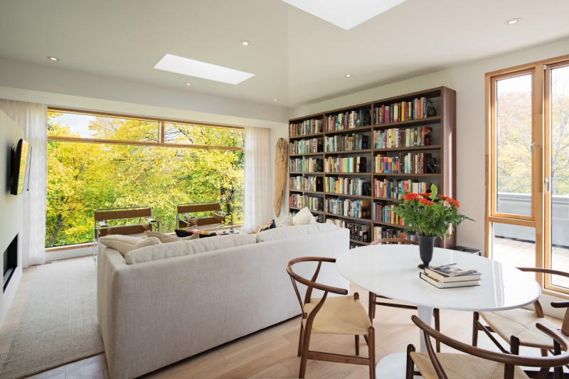 Corten Steel Gives This Home a Unique Urban Identity