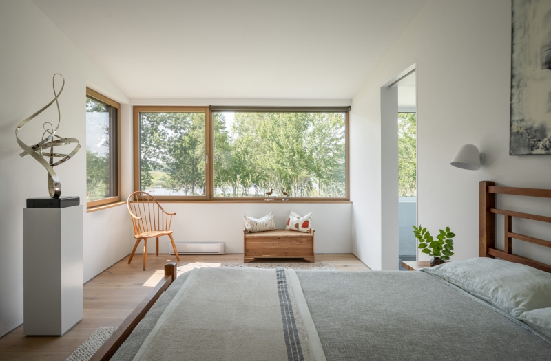 How Rusted Steel Adds Warmth To This Modern Home
