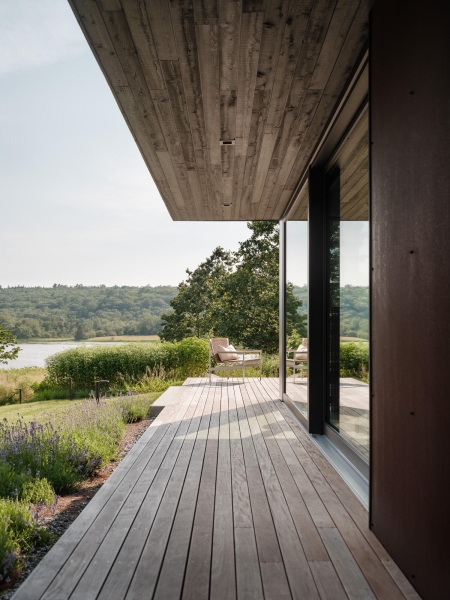 How Rusted Steel Adds Warmth To This Modern Home