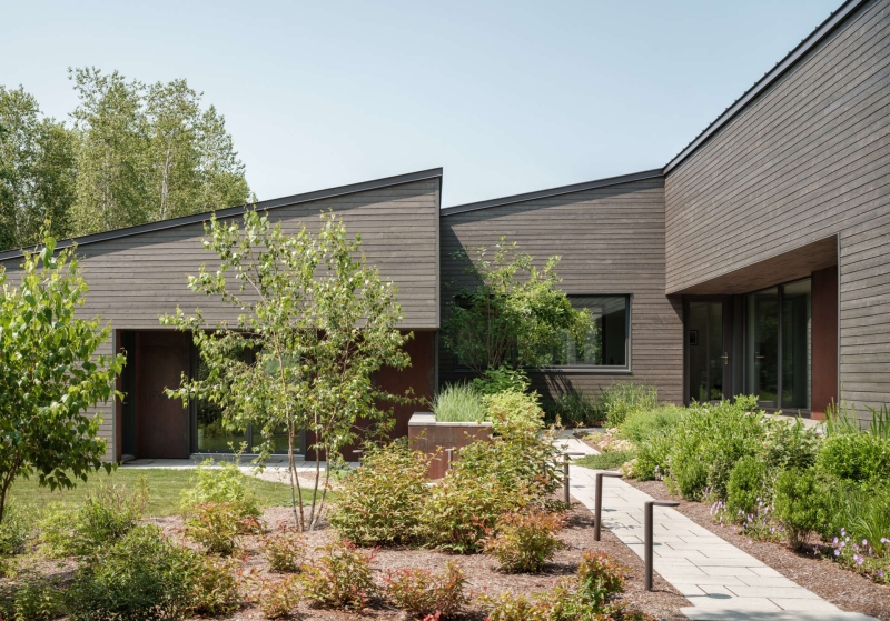 How Rusted Steel Adds Warmth To This Modern Home