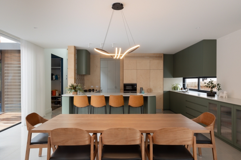 How Terracotta Shingles Bring Earthy Warmth To This Modern Home