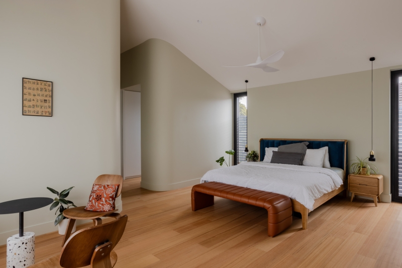 How Terracotta Shingles Bring Earthy Warmth To This Modern Home