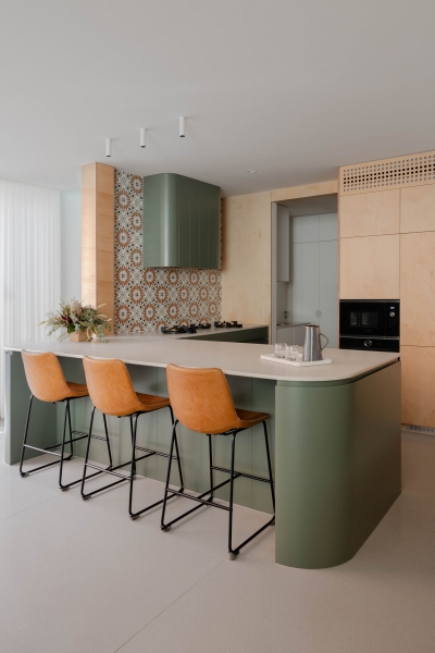 How Terracotta Shingles Bring Earthy Warmth To This Modern Home