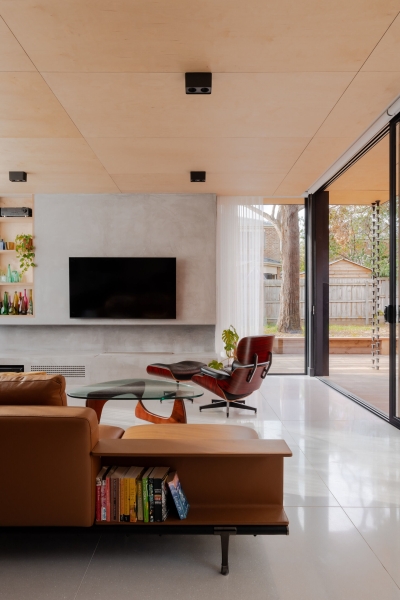 How Terracotta Shingles Bring Earthy Warmth To This Modern Home
